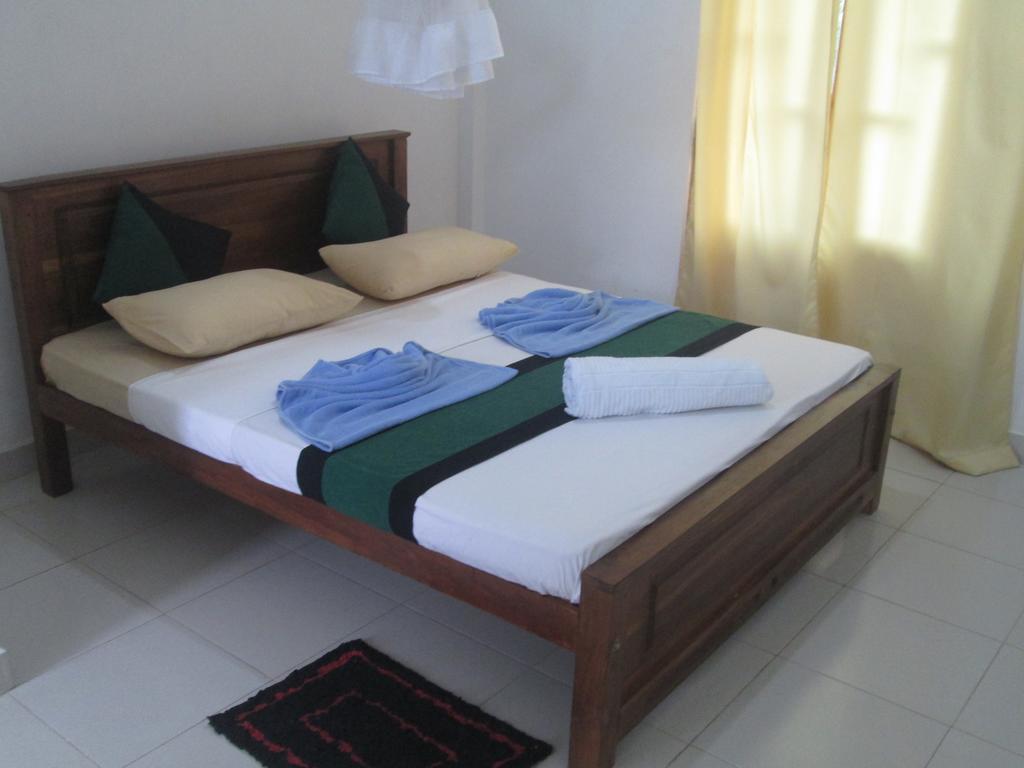 Hotel Kiyara Dambulla Bagian luar foto