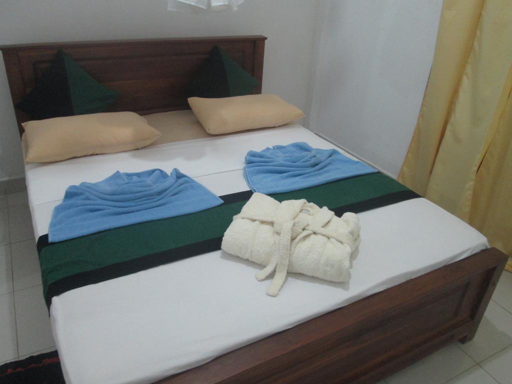 Hotel Kiyara Dambulla Bagian luar foto