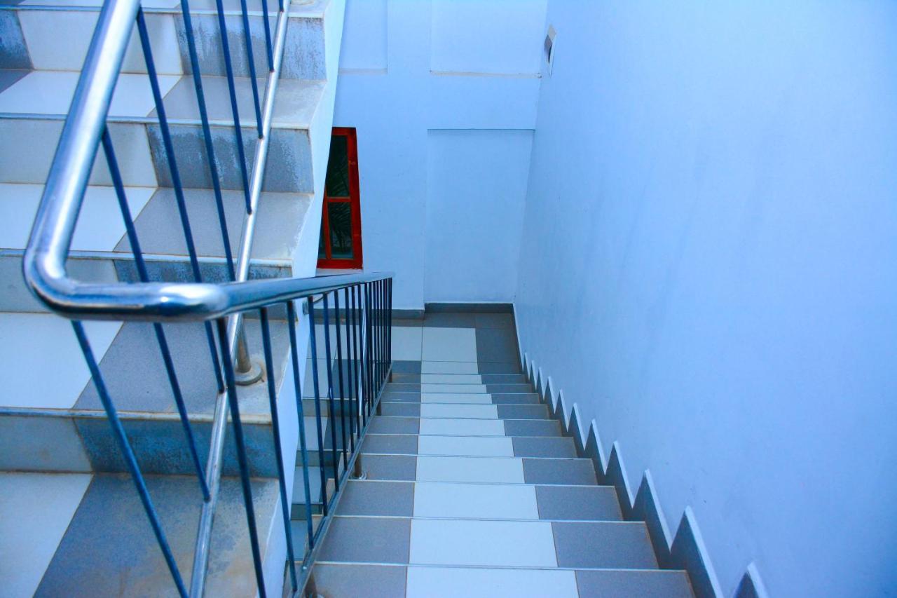 Hotel Kiyara Dambulla Bagian luar foto